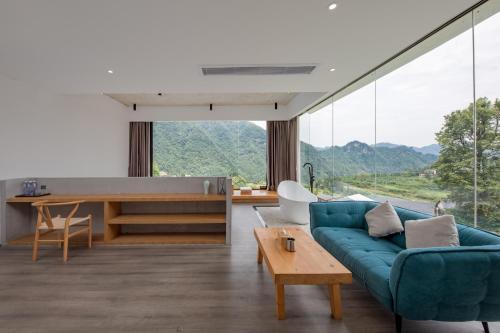 avatar mountain resort