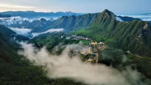 avatar mountain resort