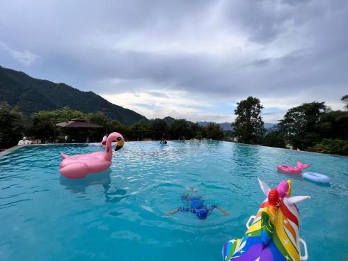avatar mountain resort