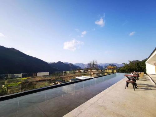 avatar mountain resort