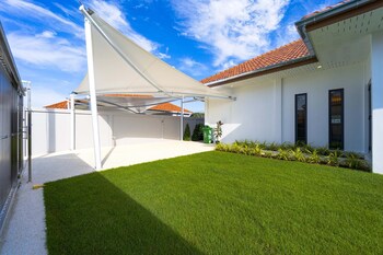 new modern 3 bedroom villa mb35