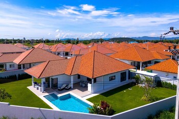 new modern 3 bedroom villa mb35