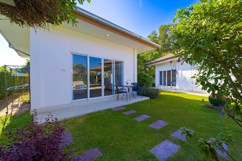 4 bedroom private pool villa mr51