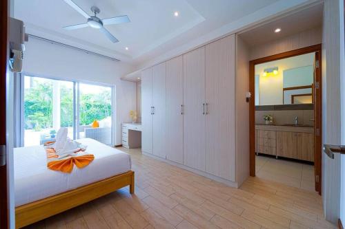 4 bedroom private pool villa mr51