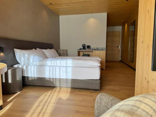 hotel damelis adults only