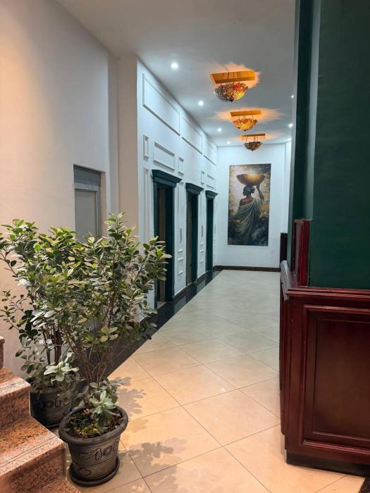 iconic coworking hotel
