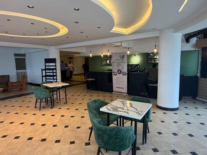 iconic coworking hotel