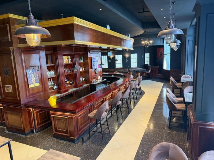 iconic coworking hotel