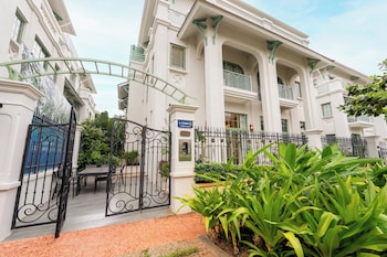 solar villa tropical garden khem beach
