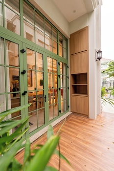 solar villa tropical garden khem beach
