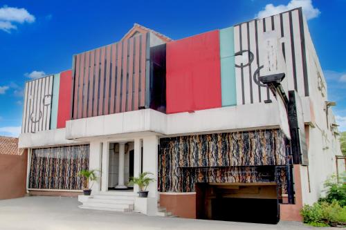hotel o near maguwoharjo stadium formerly graha ngaso
