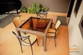 Momo's Hotel,,3 star