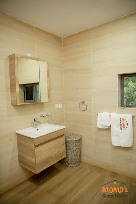 momos hotel