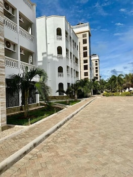 rosa mystica diani beach apartments