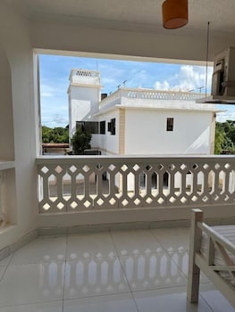 rosa mystica diani beach apartments