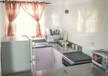 Pearl Ocean Apartment,,2 star