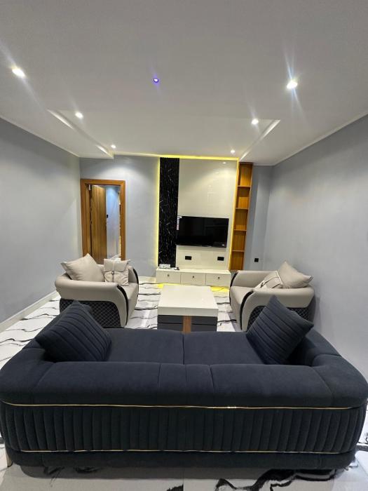 apartment 5