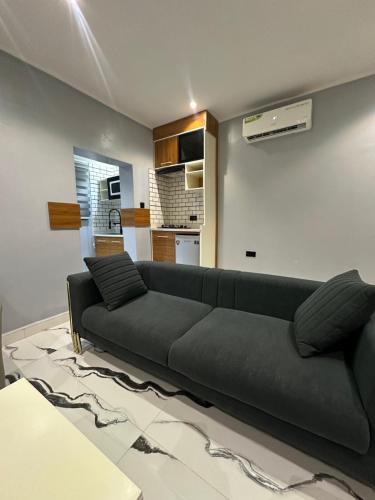 apartment 5