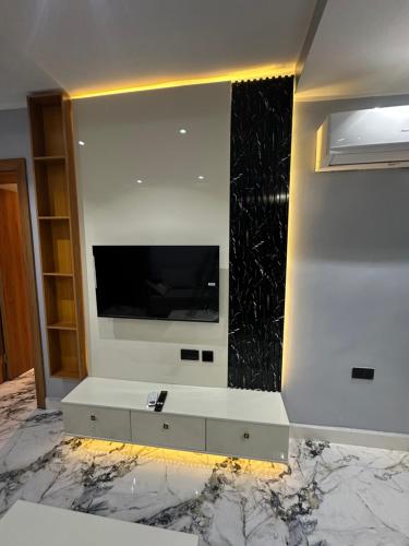 apartment 5