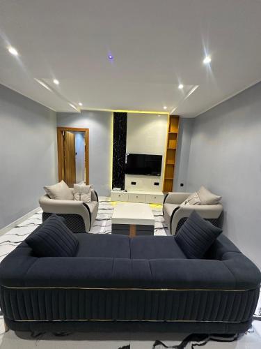 apartment 5