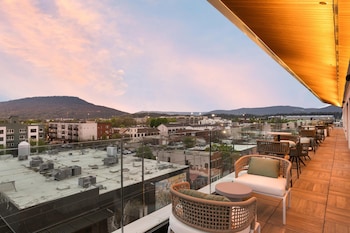 caption by hyatt chattanooga downtown