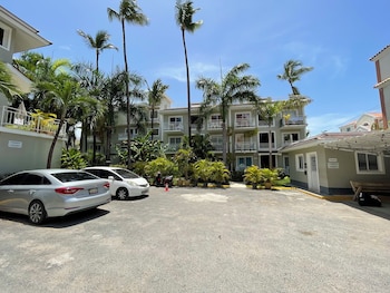 studios pool and beach