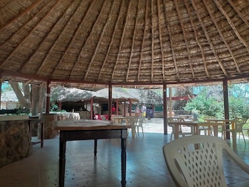 trackmark hotel lokichogio