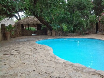 Trackmark Hotel Lokichogio,,3 star