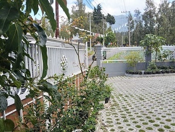 Pulmo Guesthouse Bromo,,2 star