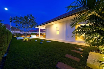 brand new modern 3 bedroom villa mb20