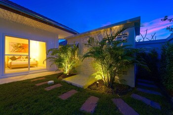 brand new modern 3 bedroom villa mb20
