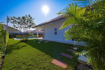 brand new modern 3 bedroom villa mb20