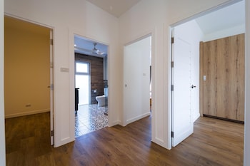 brand new modern 3 bedroom villa mb20