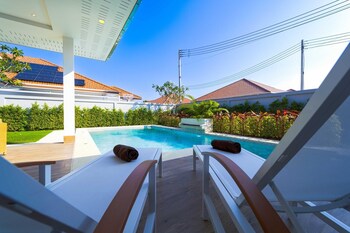 brand new modern 3 bedroom villa mb20