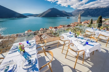 Hotel & Restaurant Santa Boka,,4 star