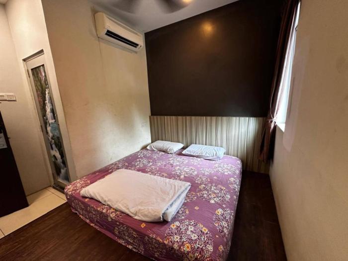 oyo 91242 muar golden horse hotel