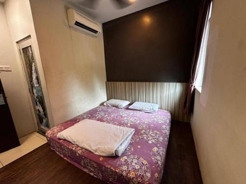 oyo 91242 muar golden horse hotel