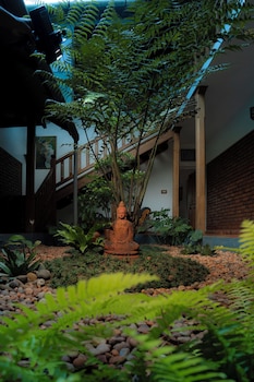 bracknell resort munnar