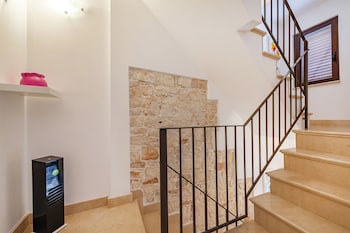 helios room