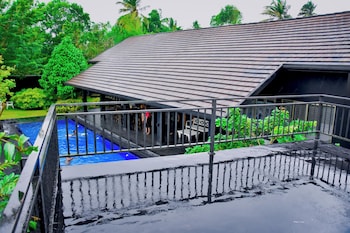 Elite Black Villa,,3 star