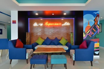 Jomtien Beach Sleep Inn - Steps From Beach & Market,,3 star