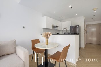 lux the marina view suite 3
