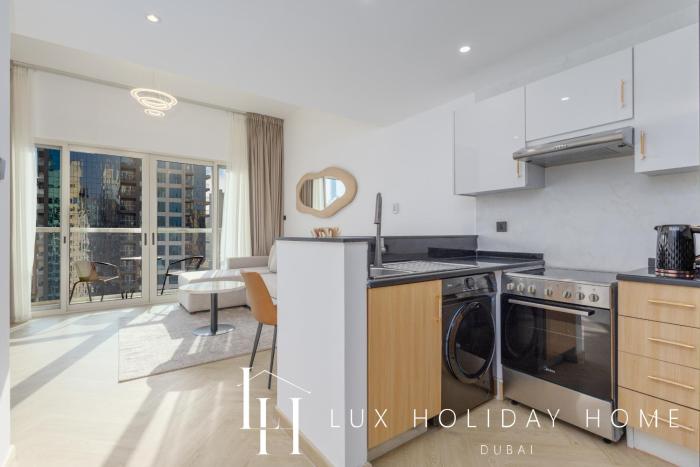 lux the marina view suite 3