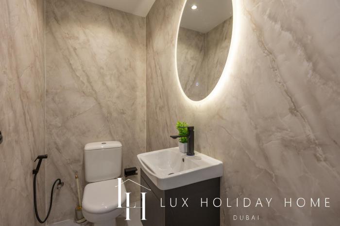 lux the marina view suite 3