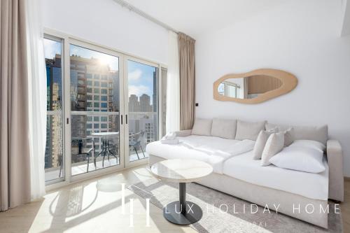 lux the marina view suite 3