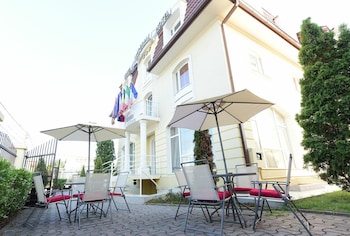 hotel imperial timisoara by jr