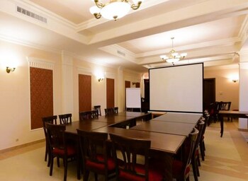 hotel imperial timisoara by jr