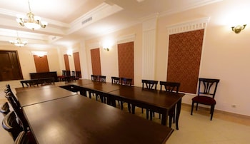 hotel imperial timisoara by jr