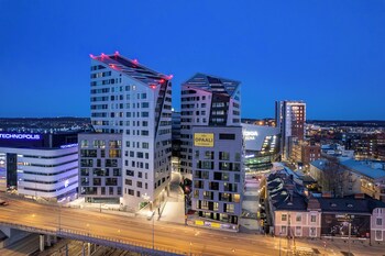 12th floor sauna retreat with views