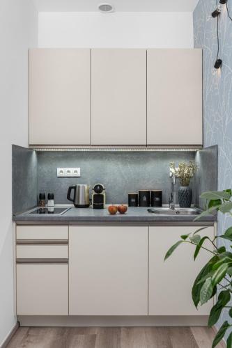 enjoy downtown boutique apartments 12 by goodnite cz